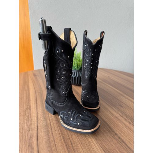 KIT BOTA TEXANA EM COURO NOBUCK PRETO BORDADO RAMO... - Botas Texanas Bruto