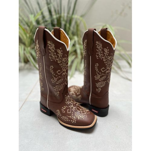 BOTA TEXANA EM COURO LÁTEGO MARROM BORDADO CRUZ PO... - Botas Texanas Bruto