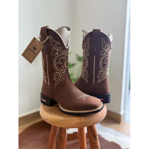 BOTA TEXANA EM COURO MARROM BÁSICA BORDADO BEGE - ... - Botas Texanas Bruto