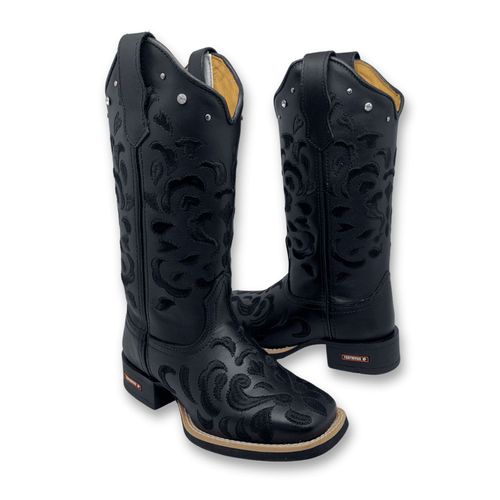 BOTA TEXANA EM COURO PRETO ALL BLACK BORDADA + MET... - Botas Texanas Bruto