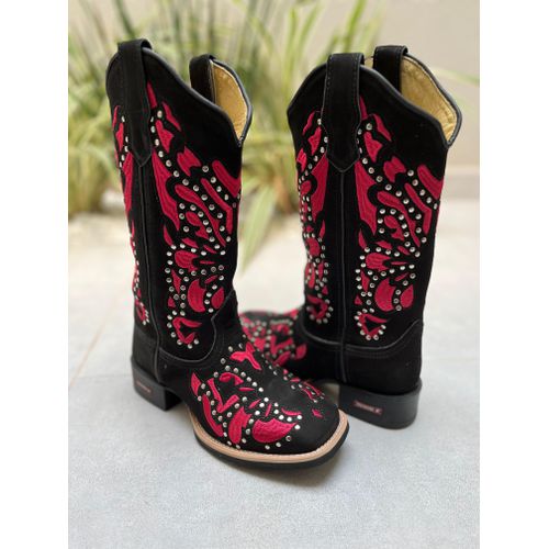 BOTA TEXANA EM COURO PRETO BORDADO VERMELHO + META... - Botas Texanas Bruto