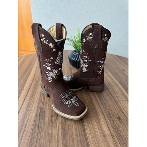 BOTA TEXANA EM COURO NOBUCK CHOCOLATE BORDADO FLOR... - Botas Texanas Bruto