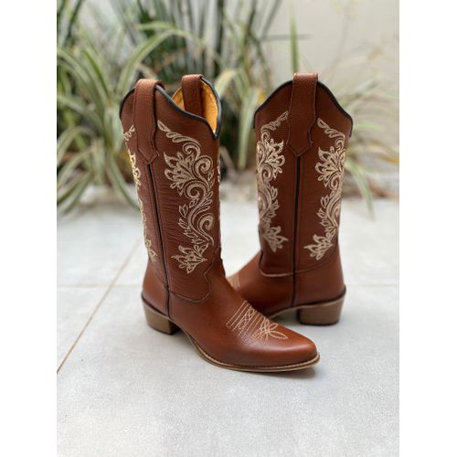 BOTA TEXANA EM COURO MUSTANG BORDADO RAMOS BEGE SO... - Botas Texanas Bruto