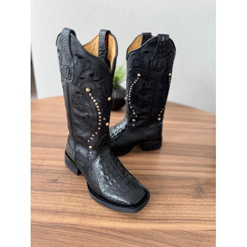 BOTA TEXANA EM COURO COBRA PRETO BORDADO ALL BLACK... - Botas Texanas Bruto