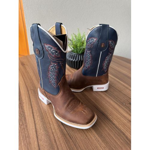 BOTA TEXANA EM COURO AZUL E MARROM BORDADO TOURO S... - Botas Texanas Bruto
