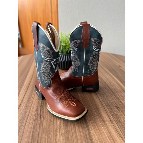 BOTA TEXANA EM COURO VERDE BORDADO TOURO - btm44 - Botas Texanas Bruto