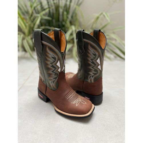 BOTA TEXANA EM COURO VERDE BORDADO SOLADO PRETO - ... - Botas Texanas Bruto