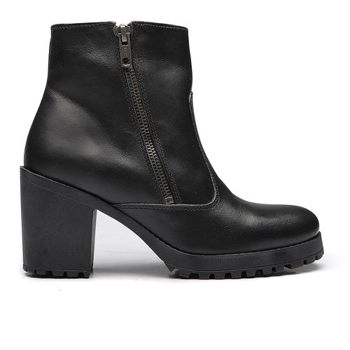 Bota Feminina Couro Cano Médio Tratorada Preta - 3891APRETO - Loja Burke