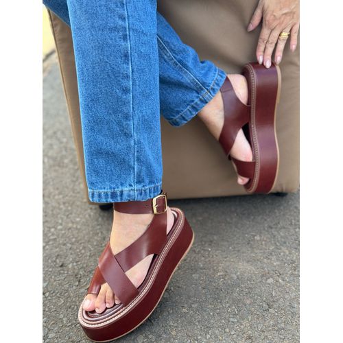 Sandália Flatform Flora Castanho - Donna Clô