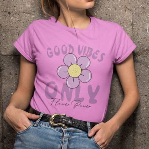 Camiseta Básica Feminina Good Vibes Only... - GuGi