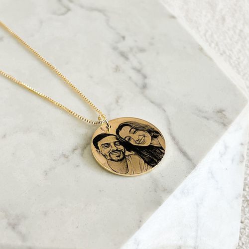 Colar Medalha G Personalizada Folheado em Ouro 18k - IAIÁ Semijoias