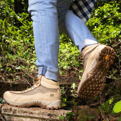 Bota Adventure Vibram em Couro Spock Bege - Spock ... - LEEFOOT