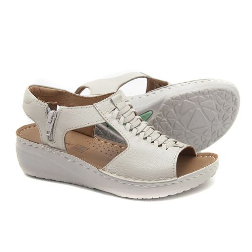 Sandália com Zíper em Couro Creme Levecomfort - 10... - Levecomfort Calçados