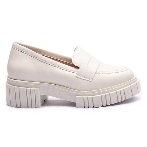 Mocassim Molly Feminino Tratorado Off White - 0547... - MOLLY