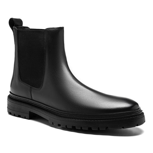 Bota chelsea masculina na cor preta da Salerno Prime, confeccionada em couro legítimo, com design elegante e prático, ideal para compor looks casuais e formais.
