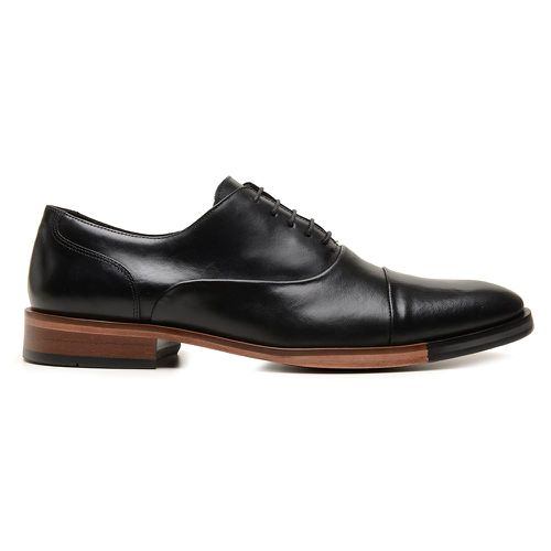 Sapato Social Oxford Vittorio Couro Preto - Vittor... - Bernotte