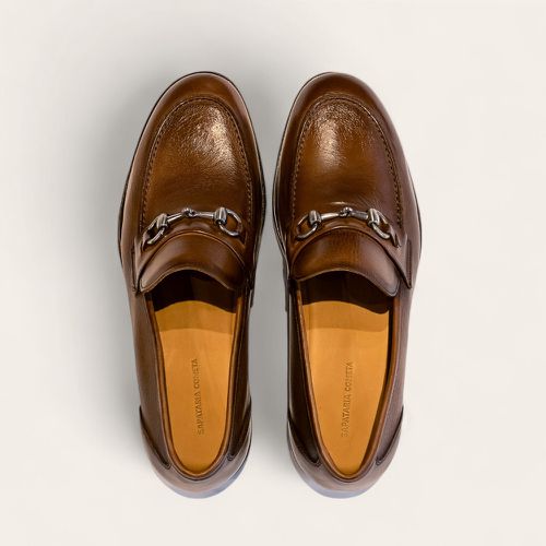 Sapato Casual Loafer Com Bridão Na Gravata Whisky 