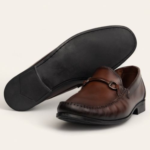 Sapato Mocassim Com Bridão Castanho
