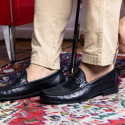 Sapato Mocassim Com Bridão Preto 