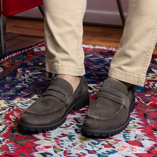 Sapato Casual Penny Loafer Tratorado Café