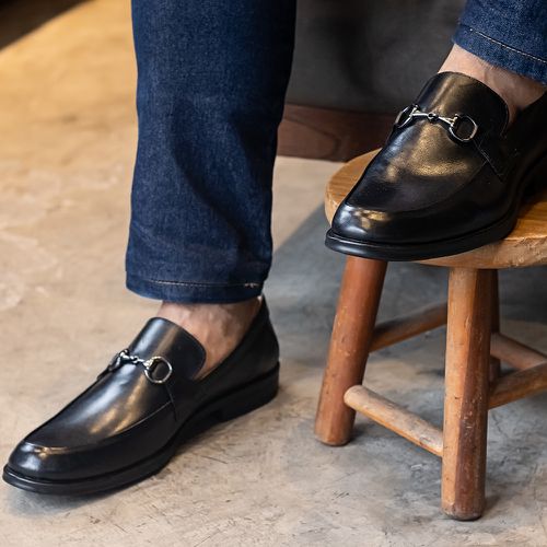 Sapato Social Loafer Com Bridão Preto