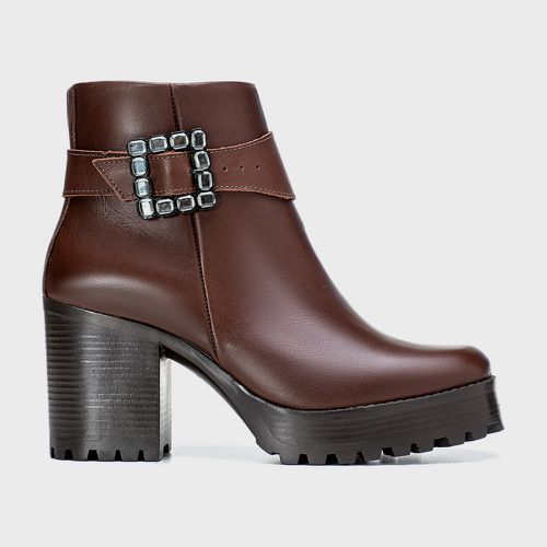 Bota Coturno CAMILA Salto tratorado com fivela de ... - SBSHOES