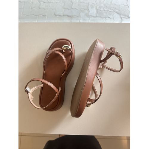 MAYLA - FLATFORM FEMININA DETALHE DEDO NEW WHISKY