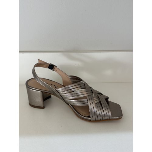 LAVINIA - SANDALIA FEMININA COURO SALTO 5CM PRATA VELHO