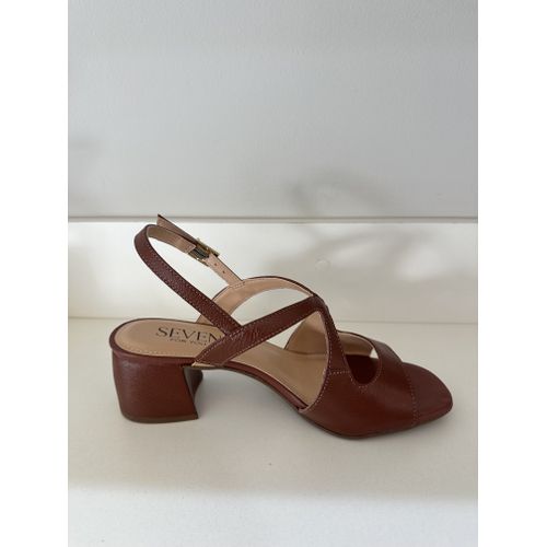 RAFAELLA - SANDALIA FEMININA COURO SALTO 5CM MARROM