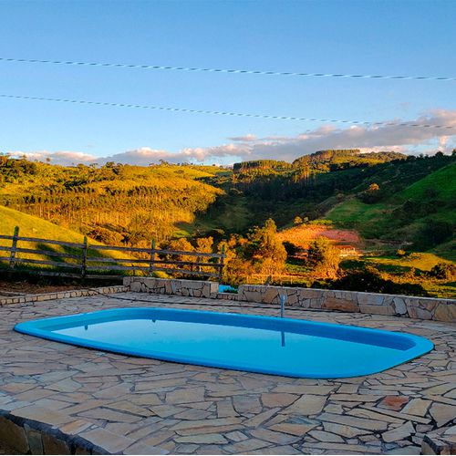 PISCINA DE FIBRA VEGA 6,00X3,00X1,40 UP