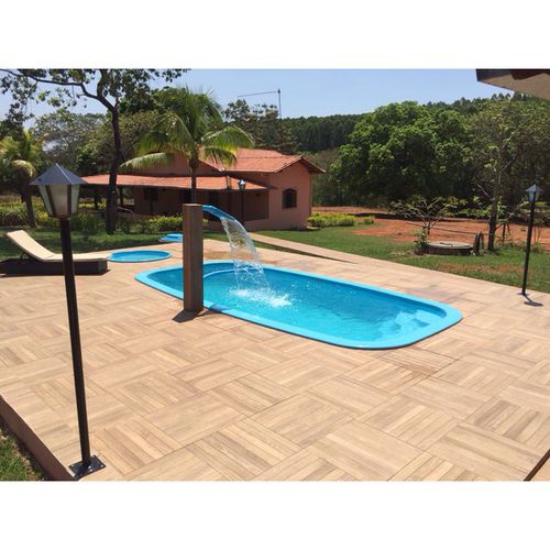 PISCINA DE FIBRA CAPELA 7,00X3,50X1,40 UP