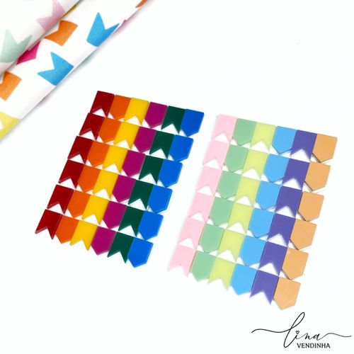 Placa Bandeirinhas Acrílico 6CM (2Uni.) - VENDINHA LINA