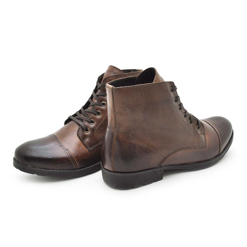 bota marrom saara laroche em couro