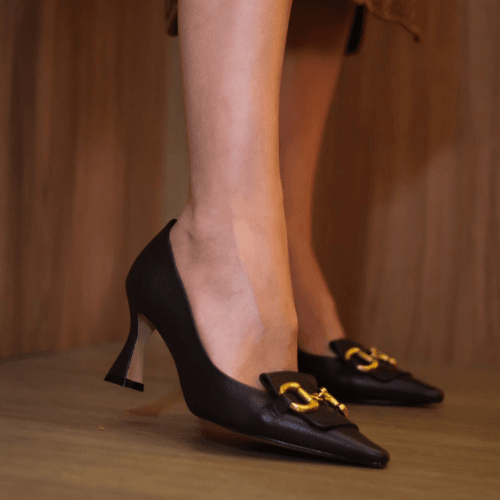 Scarpin Diana Marrom em Couro - Rafaela Salomão