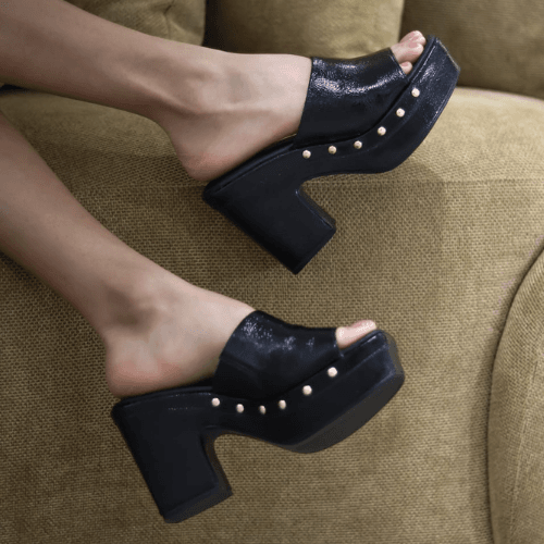 Tamanco Patrícia Preto - Rafaela Salomão