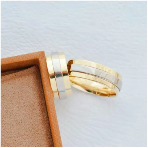 Aliança de Ouro 18k O PAR