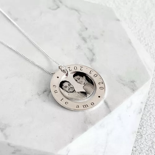 Colar Círculo Vazado com Medalha Personalizada Fol... - IAIÁ Semijoias