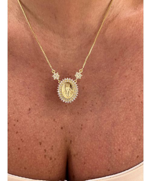 COLAR PINGENTE NOSSA SENHORA DAS GRAÇAS CRAVEJADO BANHADO A OURO - Dri Ferreira Semi Joias