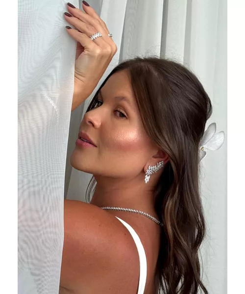 BRINCO EAR CUFF FOLHAS CRAVEJADAS BANHADO A RÓDIO BRANCO - Dri Ferreira Semi Joias