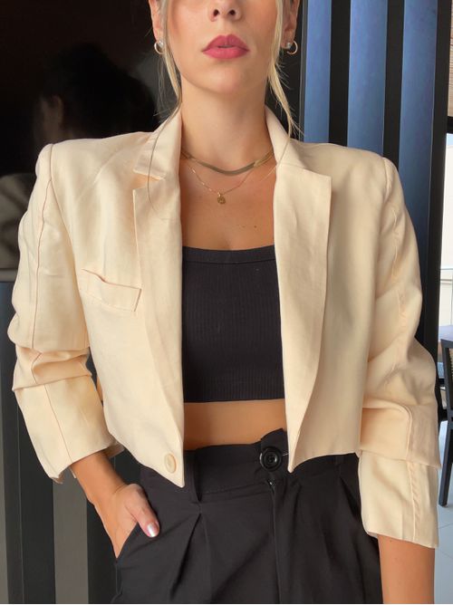 Blazer cropped Rafaela de Alfaiataria - Bege - AMARI BRAND