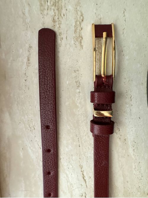 Cinto cherry Couro com fivela dourada fino - AMARI BRAND