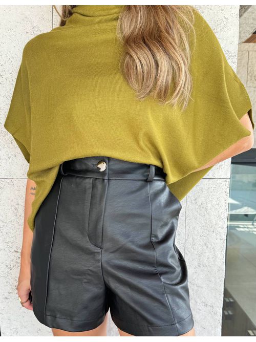 Short Noemi couro sintetico preto - AMARI BRAND
