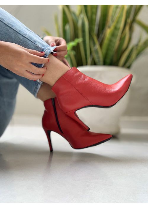 Bota Feminina Couro Vermelha Salto Fino - Donna Clô