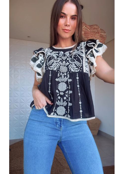 Bata Artesanal Bordado Tropical Estampado - LUCIELENA LARA