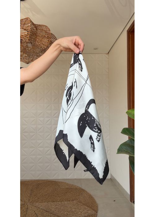 Lenço Estampado Preto - LUCIELENA LARA