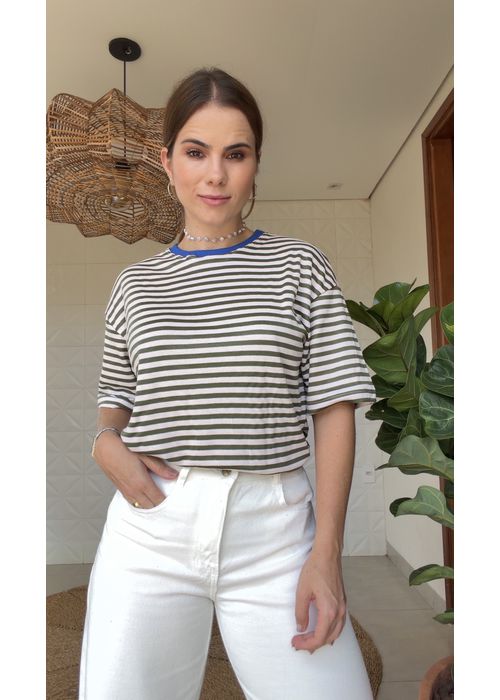 Tshirt Box Verde Musgo - LUCIELENA LARA