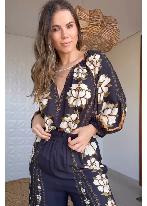 Bata Flor Bordada Estampado - LUCIELENA LARA