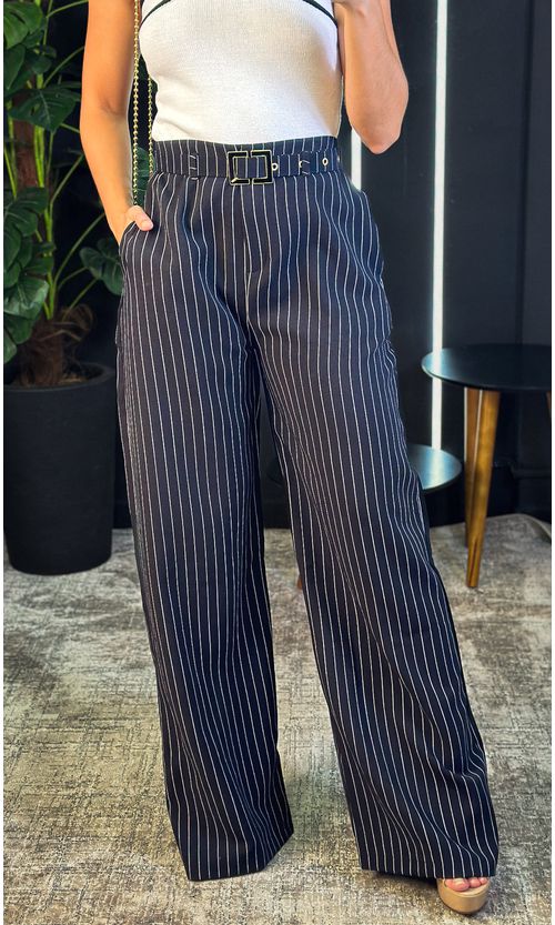 Calça flare discount risca de giz