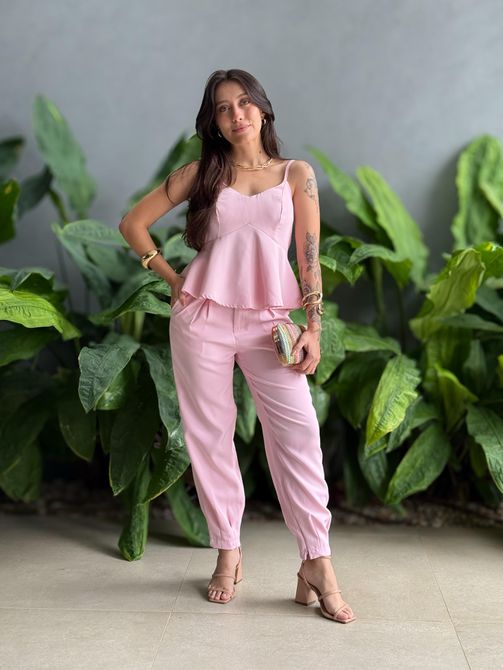 Conjunto Maitê Blusa e Calça em Alfaiataria ROSA C... - LOJA TUTTI FRUTTI