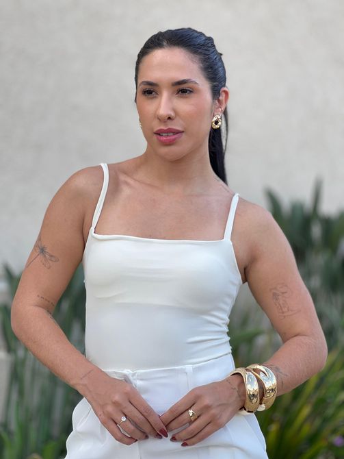 Cropped Alongado Alças Finas em Poliamida CREME - LOJA TUTTI FRUTTI